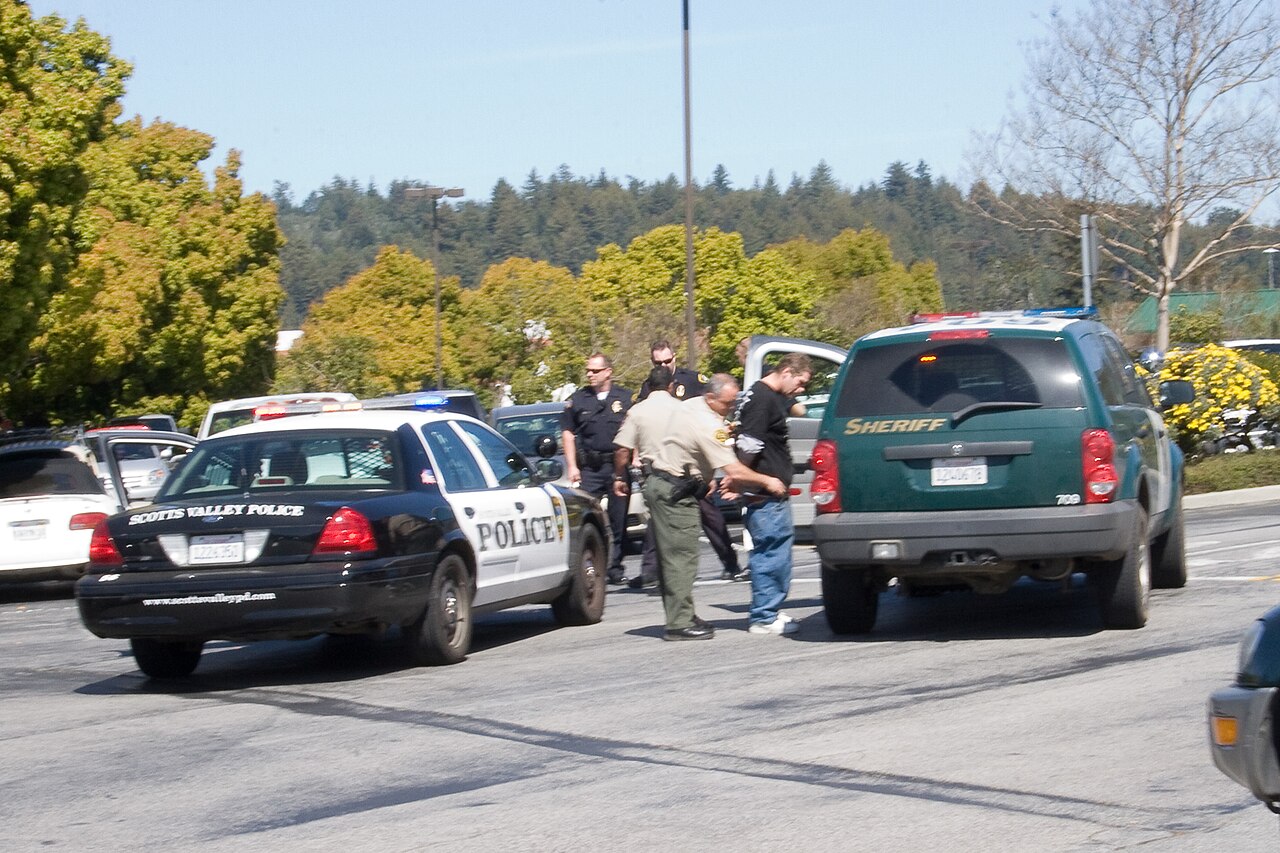 3 people in custody following car chase, crash in Fayette County