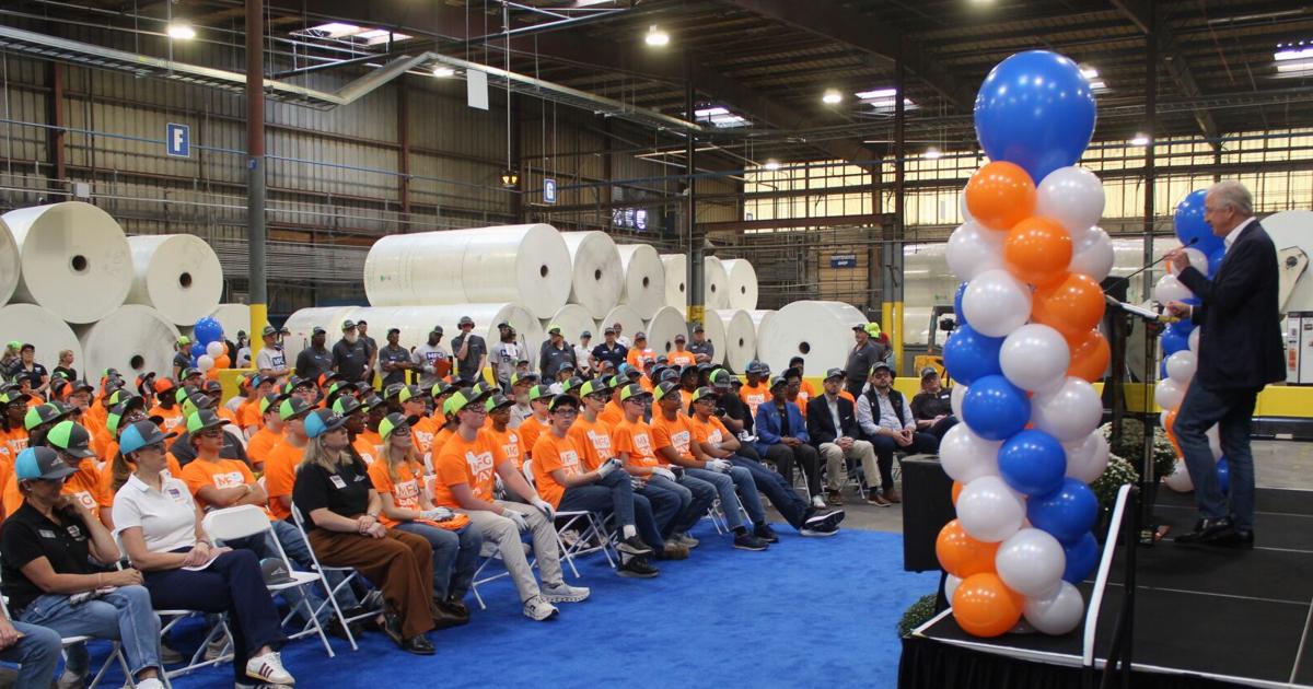 100+ Fayette County Students Tour Saint-Gobain Plant on Manufacturing Day 2026