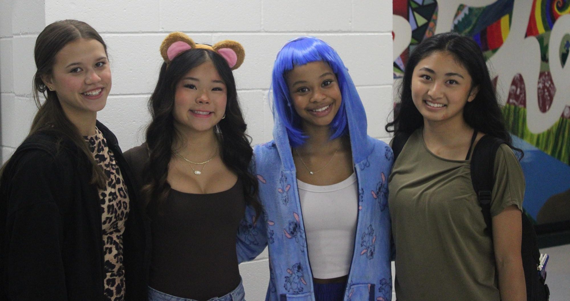McIntosh Homecoming Week Kicks Off With Mixed Student Enthusiasm for 'Postcards in Paradise'
