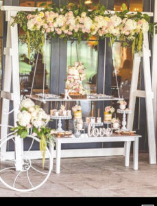 Swing Table